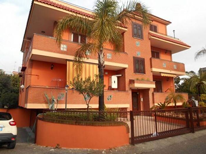 Appartamento con 5 locali in affitto in Via Grotta del Sole, Quarto