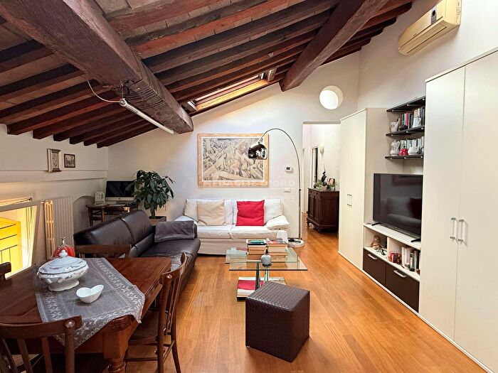 Appartamento trilocale in vendita in AdZe Via Emilia Centro, Modena