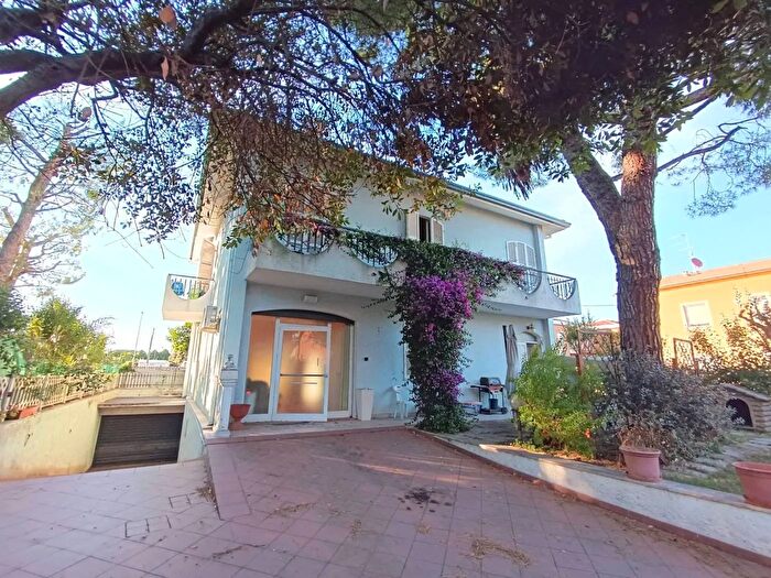 Casa con 7 locali in vendita in Indirizzo Via Goito, Civitanova Marche