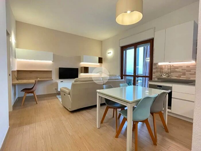 Appartamento trilocale in vendita in Via Baretti, Asti