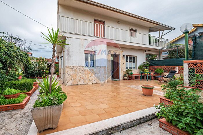 Casa trilocale in vendita in Villaggio Gelsari Snc, Augusta