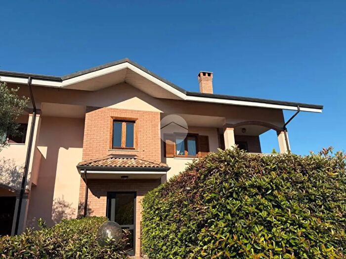 Appartamento quadrilocale in vendita in Via Torino, Bruino