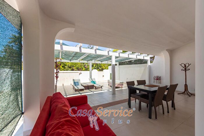 Casa con 6 locali in vendita in Via del Glicine, Gallipoli