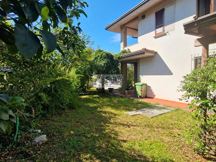Casa quadrilocale in vendita in Viale Italia, Gussago