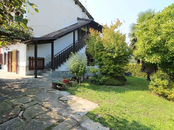 Casa quadrilocale in vendita in Via Ripoira, Barge