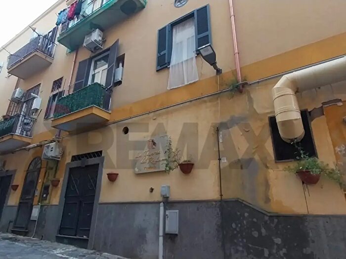 Appartamento trilocale in affitto in Via Giuseppe Mazzini, Pozzuoli