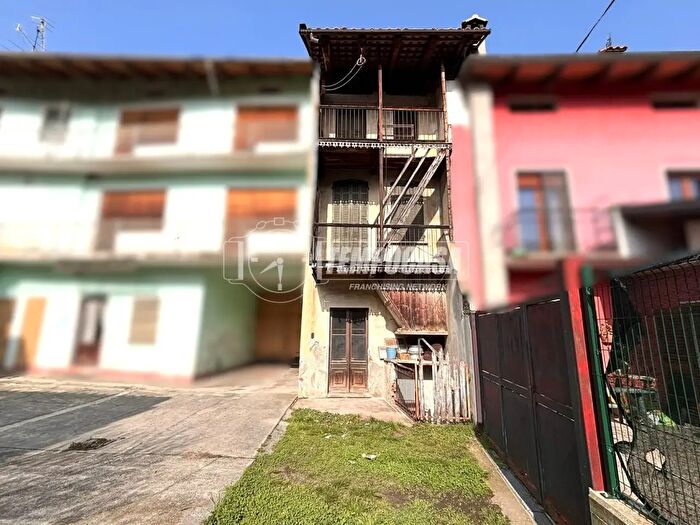 Case in Vendita e in Affitto - 3