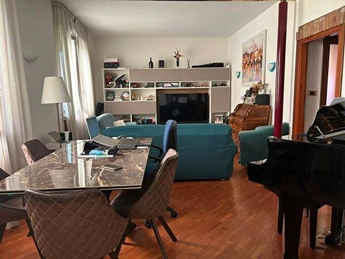 Casa quadrilocale in affitto in via gustavo modena, San Camillo Nazareth, Padova