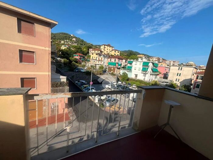Appartamento trilocale in vendita in Via Laggiaro, Rapallo