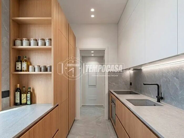 Appartamento bilocale in vendita in Via Casoretto, Milano