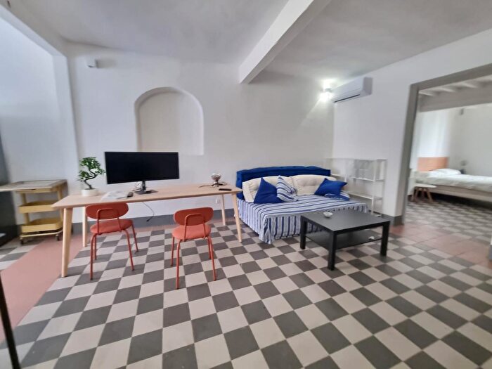 Appartamento trilocale in affitto in Borgo San Frediano, Firenze