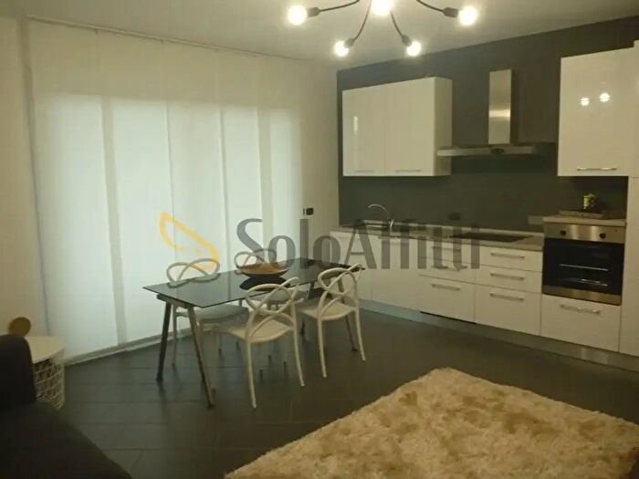 Appartamento bilocale in affitto in Viale Giuseppe Borri, Busto Arsizio