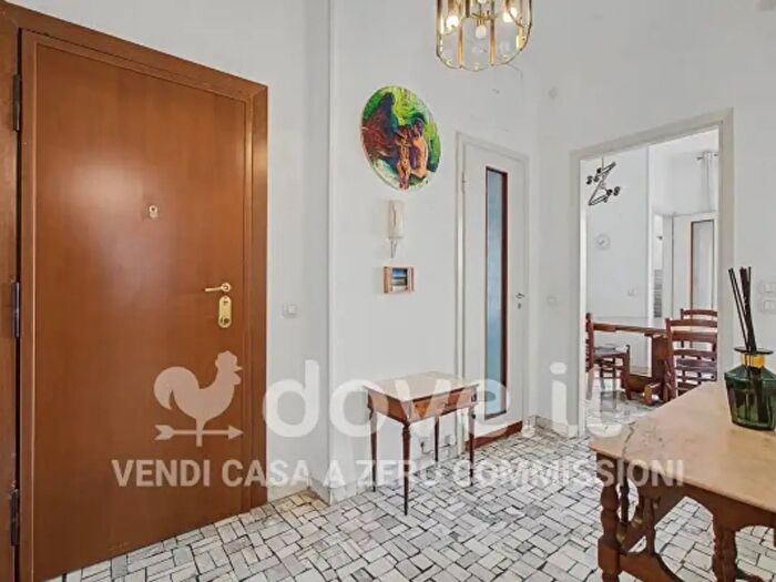 Appartamento con 5 locali in vendita in Via Innocenzo Isimbardi, Milano