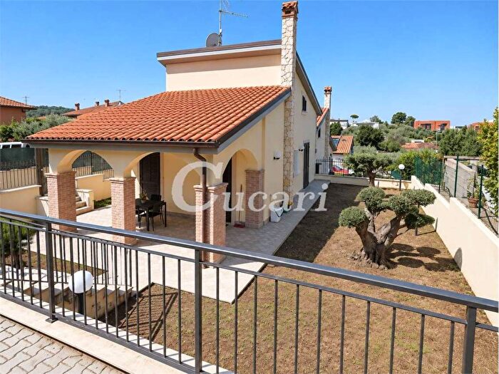 Casa trilocale in affitto in via cisernole, Frascati