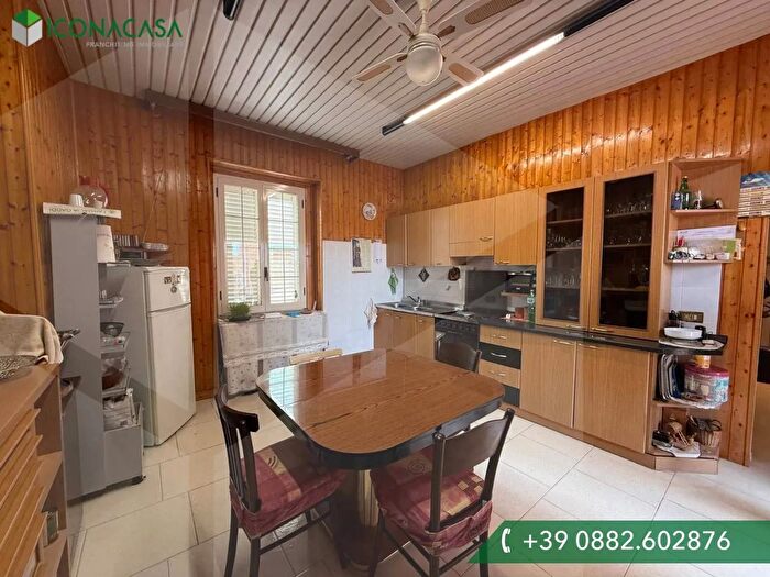 Appartamento trilocale in vendita in Via Gian Battista Vico, Torremaggiore