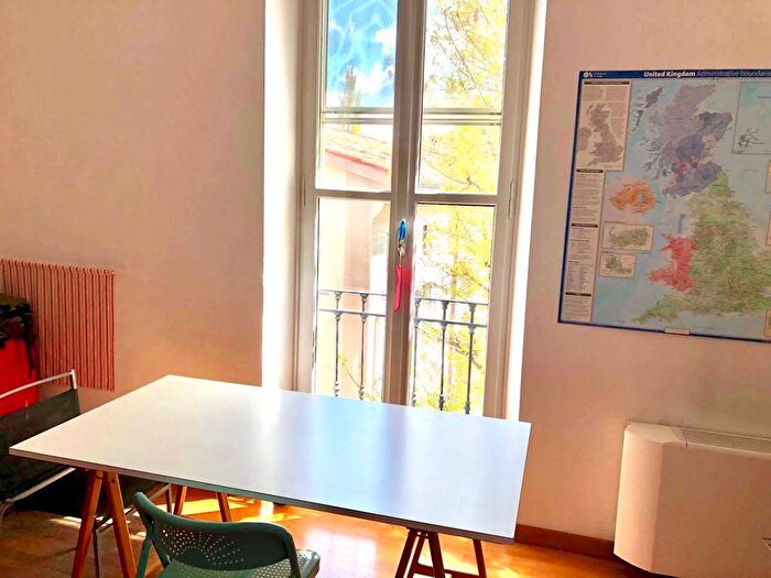 Appartamento con 5 locali in affitto in Viale Mentana, Centro Storico, Parma