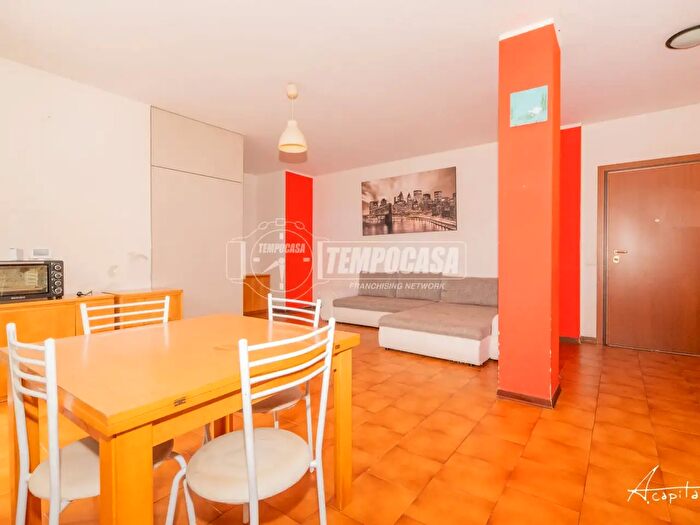 Appartamento bilocale in vendita in Via Gennaio, Modena