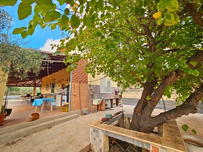 Casa bilocale in vendita in Cda Sabuci, Carlentini