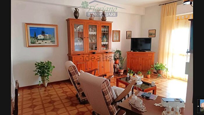 Appartamento con 5 locali in vendita in Via Marche, Capalbio