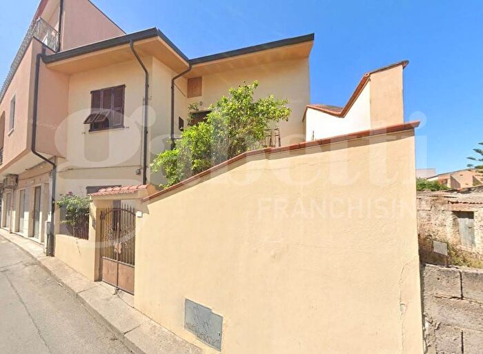 Appartamento trilocale in affitto in VIA GRAMSCI, Centro, Terralba