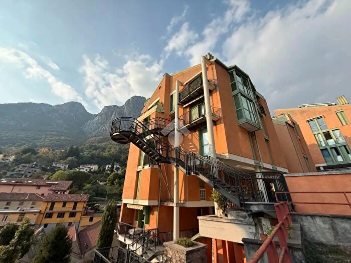 Appartamento quadrilocale in vendita in Corso San Michele del Carso, Lecco