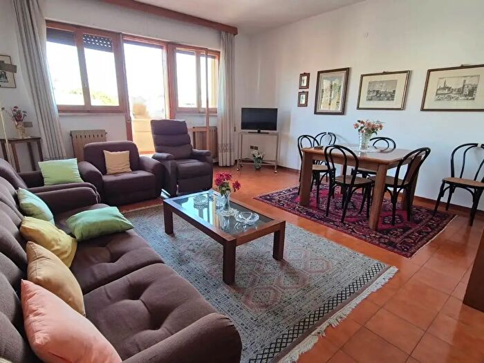 Appartamento con 7 locali in vendita in Senigallia