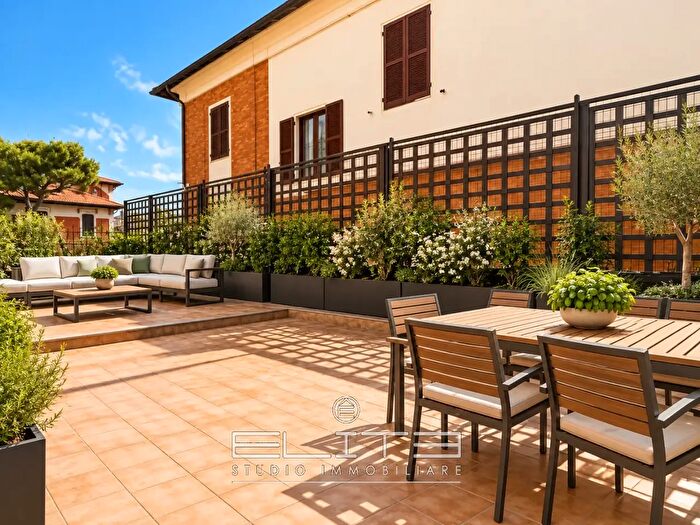 Appartamento con 5 locali in vendita in Via Filzi, Ancona