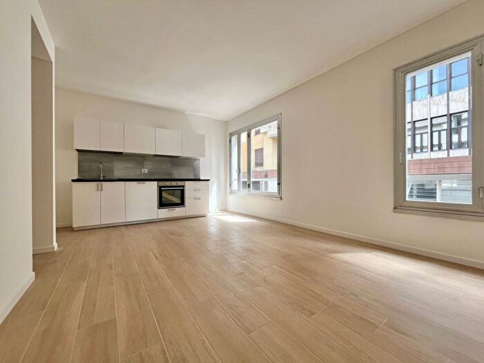 Appartamento trilocale in affitto in Via dei Borromeo, Piazze Duomo, Padova