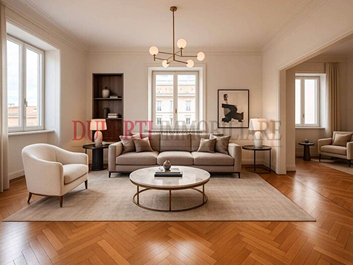 Appartamento con 6 locali in affitto in Piazza Monte Grappa, Centro, Varese