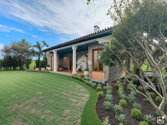 Casa con 5 locali in vendita in Via Spogna, Montefiore Conca