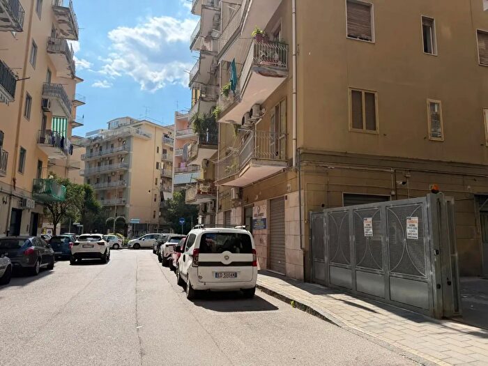 Appartamento in vendita in Via Luigi Manzella, Salerno