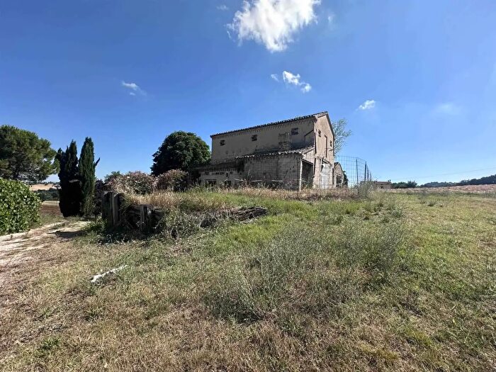 Casa con 20 locali in vendita in Corinaldo