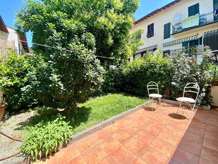 Appartamento trilocale in affitto in Campo di Marte, Firenze