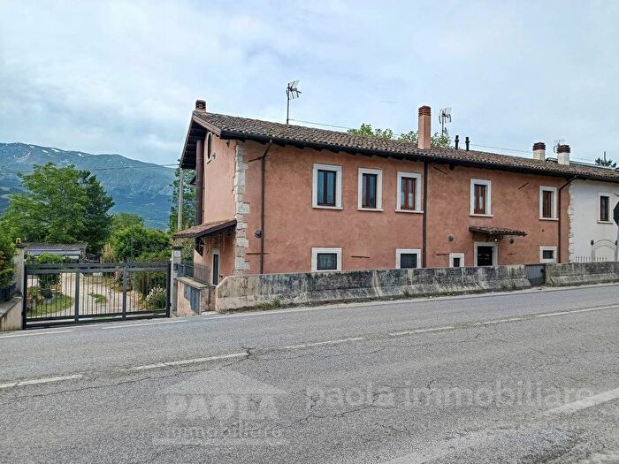Casa bilocale in affitto in SS, Sant'Elia Bazzano, L'Aquila
