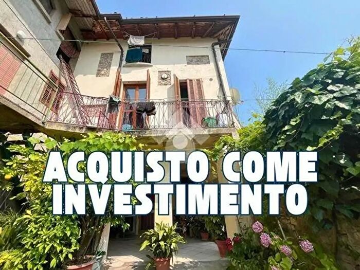 Appartamento trilocale in vendita in Piazza Giuseppe Garibaldi, Capriolo