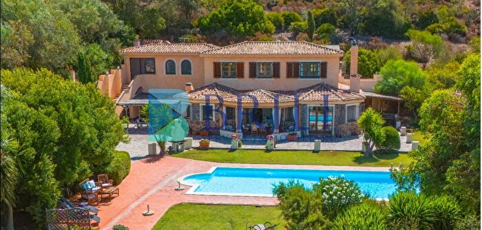 Casa con 12 locali in vendita in Alghero