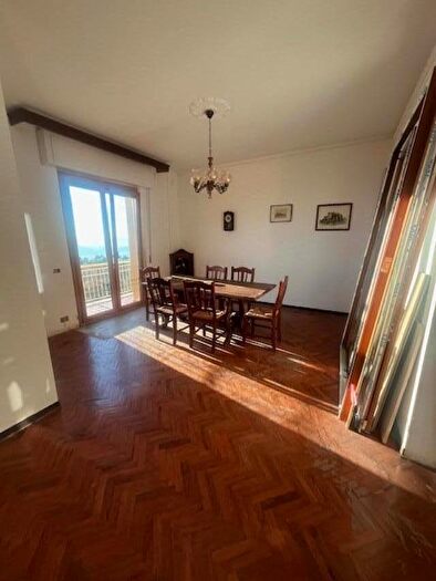 Casa quadrilocale in vendita in Fosdinovo