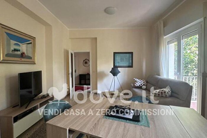 Appartamento trilocale in vendita in Via Palmi, Reggio Calabria