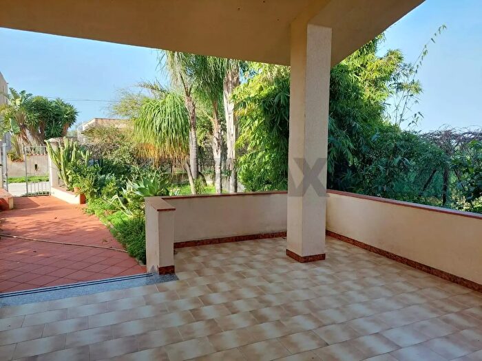 Casa con 7 locali in vendita in Via Tf Sn, Campobello Di Mazara