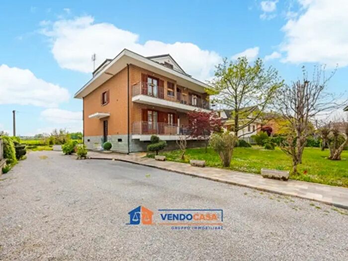 Appartamento con 5 locali in vendita in Via Torino, Centallo