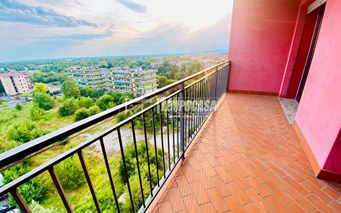 Appartamento trilocale in vendita in Via Milano, Brescia