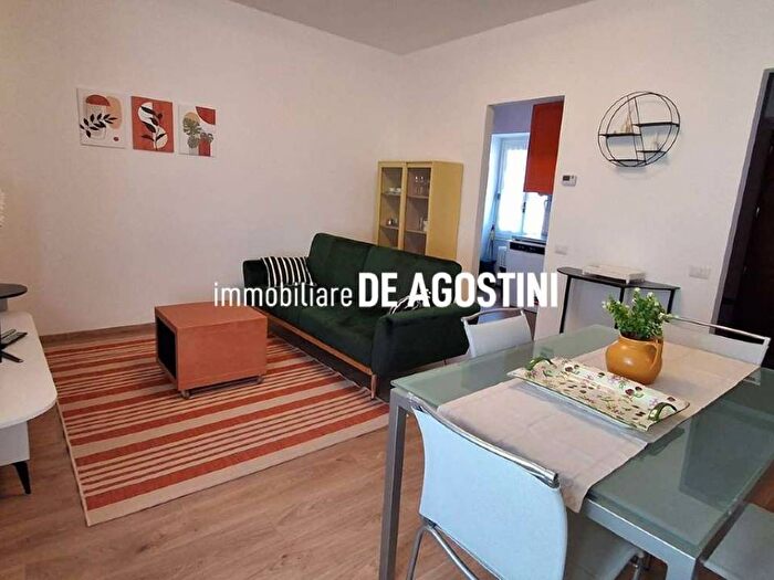 Appartamento trilocale in affitto in via Viotti, Centro, Meina