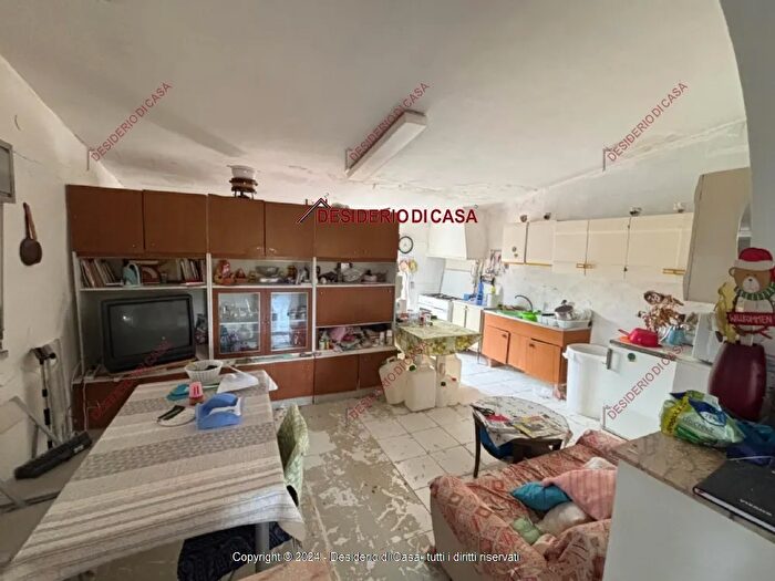 Casa trilocale in vendita in Baucina