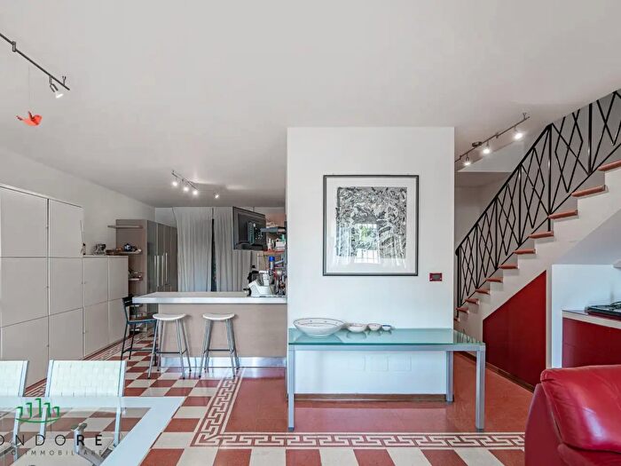 Casa con 9 locali in vendita in Via F Mitterrand, Monte San Pietro