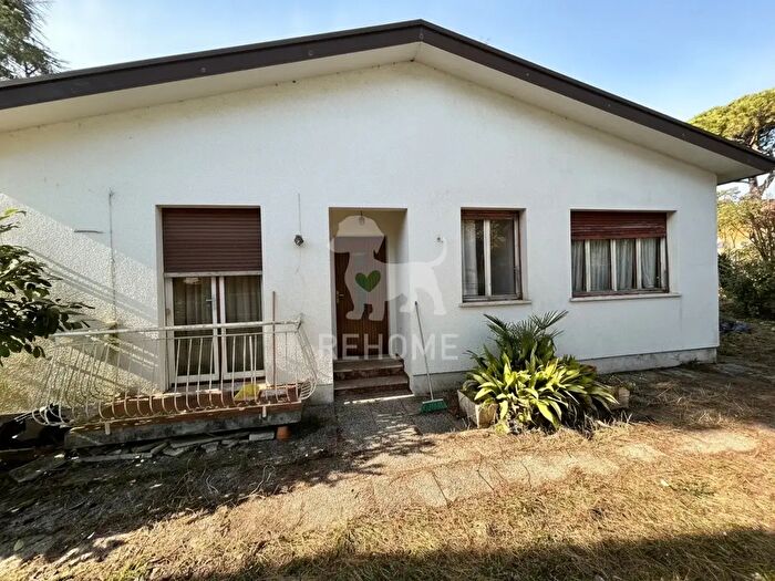 Casa quadrilocale in vendita in Via dei Cantieri, Lignano Sabbiadoro