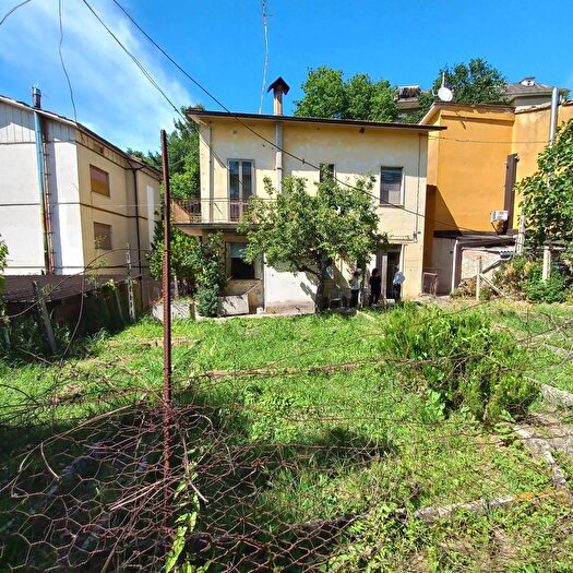 Casa con 6 locali in vendita in Via Selva d, Montappone