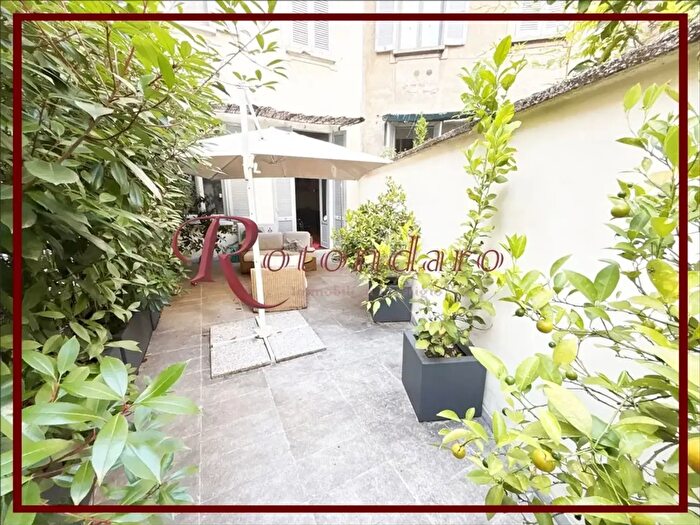 Appartamento quadrilocale in affitto in Via Guido d'Arezzo, Milano
