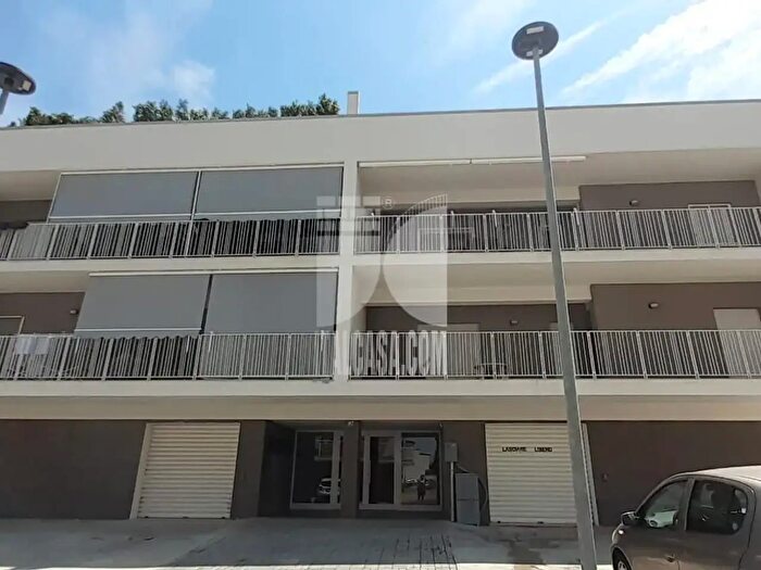 Appartamento trilocale in vendita in Via Peppino Impastato, Crotone