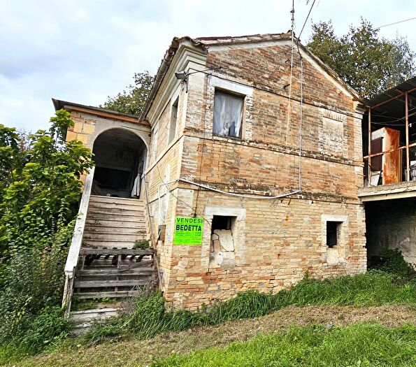 Casa bilocale in vendita in Montecosaro