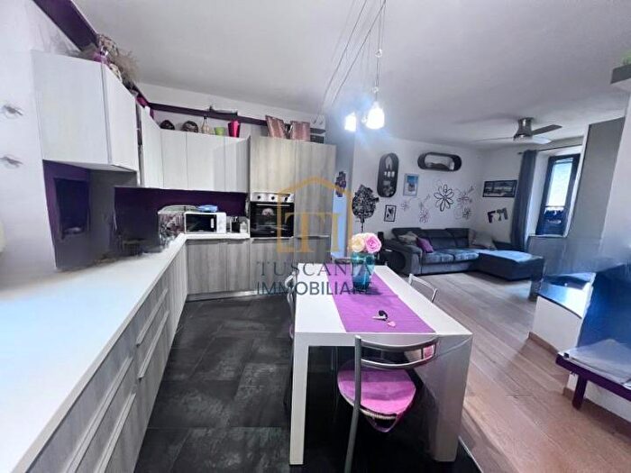 Appartamento con 5 locali in vendita in I Spugna, Colle Di Val DElsa